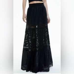 Alice and Olivia size 6 Elegant Black Lace Maxi Skirt nwt